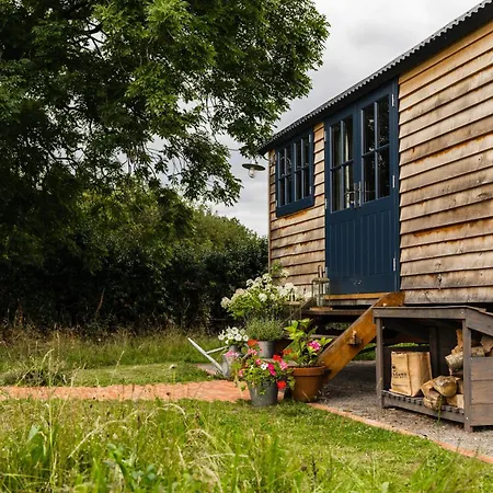 Toadland Shepherd Huts Durham Exterior photo