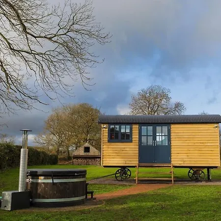 Toadland Shepherd Huts Durham Exterior photo