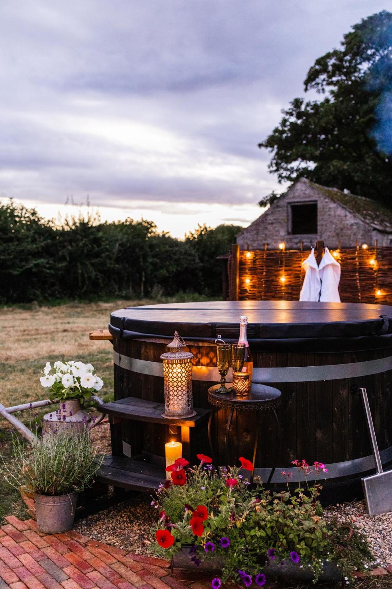 Toadland Shepherd Huts Apartment *