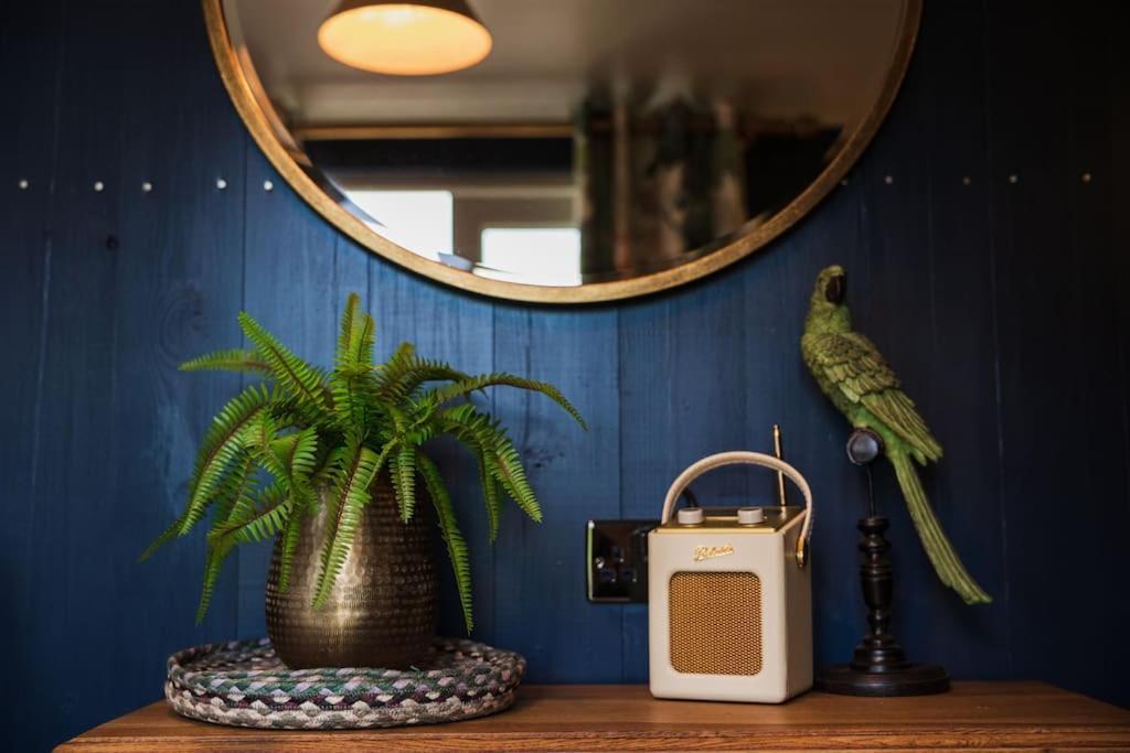 Toadland Shepherd Huts Apartment Durham