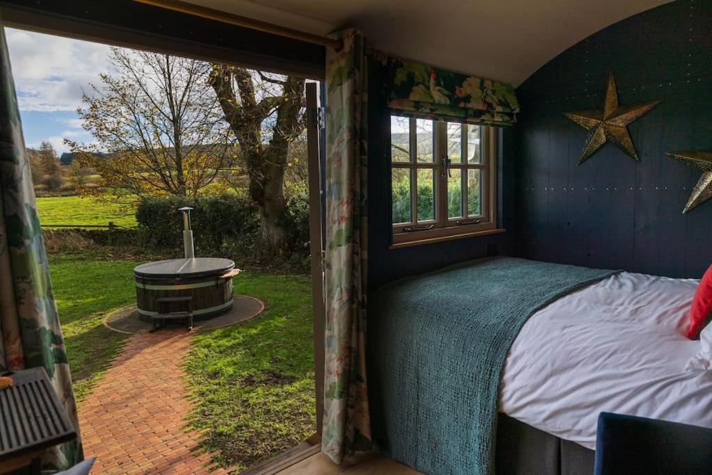 Toadland Shepherd Huts *